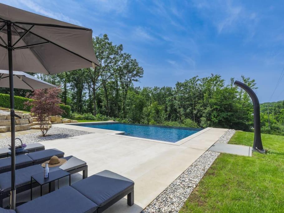 Rokvilla Apartmán *
