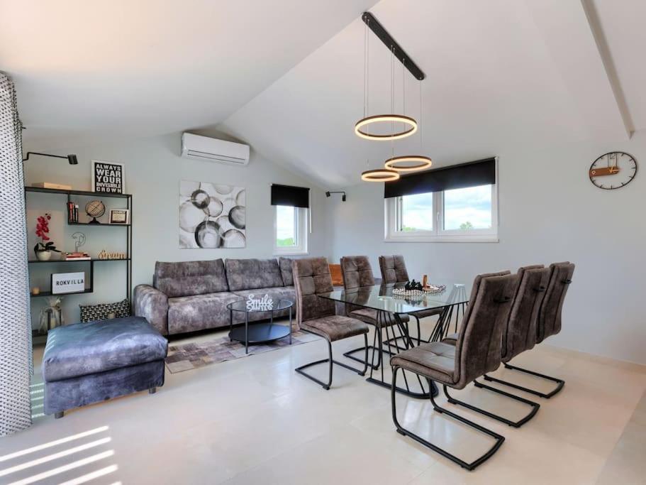 Apartment Rokvilla