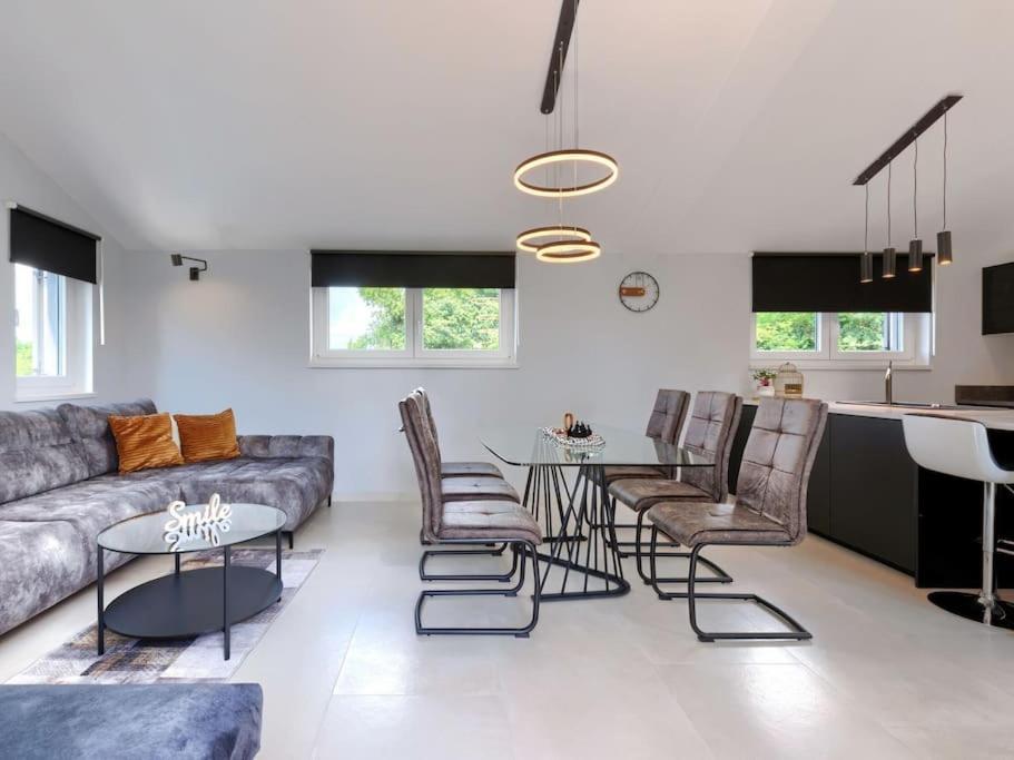 Rokvilla Apartment *